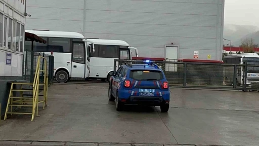 Gezer Fabrikası’nda işçiler iş bıraktı
