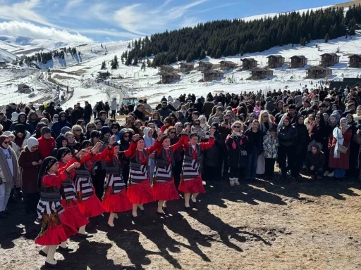 Giresun&rsquo;da "Kar Festivali" renkli g&ouml;r&uuml;nt&uuml;lere sahne oldu

