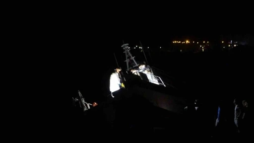 Giresun&rsquo;da Sahil G&uuml;venlik botu kaza yaptı, personel yaralandı
