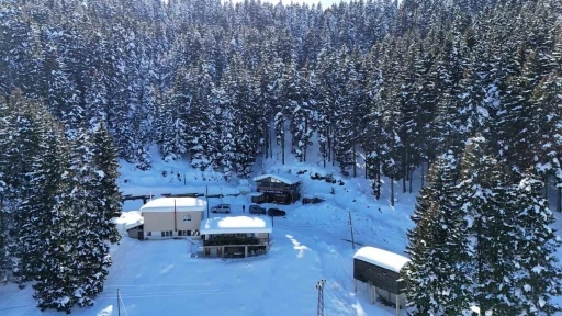 Giresun yaylaları nisan ayında beyaza büründü
