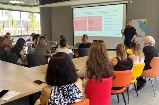 Girişimci kadınlar, ‘Dijitalde Hayat Kolay’ projesi ile işlerini geleceğe taşıyor
