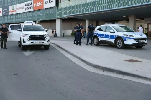 GKRY&rsquo;de bombalı saldırı tehdidi alarmı: İki bina tahliye edildi
