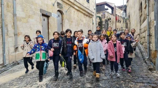 GKV&rsquo;li &ouml;ğrenciler ge&ccedil;mişten geleceğe k&uuml;lt&uuml;r yolculuğuna &ccedil;ıktı
