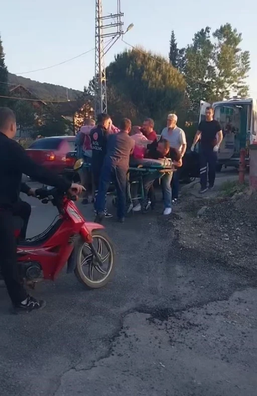 G&ouml;ğ&uuml;s ağrısıyla yola &ccedil;ıktı, ambulansla hayata tutundu
