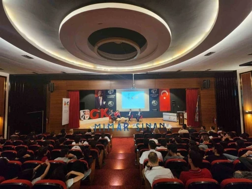 G&ouml;kkuşağı Koleji&rsquo;nde Mimar Sinan&rsquo;ın mirası gelecekle buluştu

