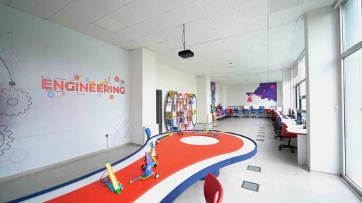 Gökkuşağı Koleji’nden 24 Kasım Mesajı: &quot;Öğretmenler, eğitimde mükemmellik yolculuğumuzun öncü liderleridir&quot;
