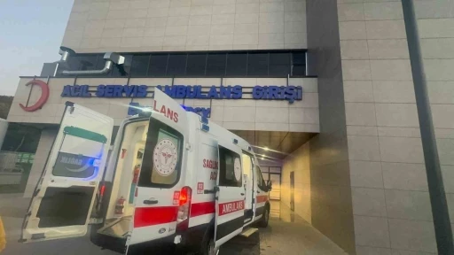 G&ouml;kova a&ccedil;ıklarında tekne battı: 1 &ouml;l&uuml;, 1&rsquo;i ağır 4 yaralı
