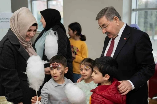 G&ouml;lbaşı Belediyesi &ccedil;ocuklarla şenlik alanında buluştu
