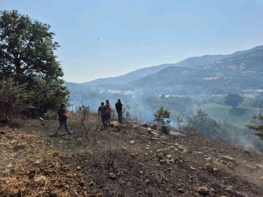 Gönen’de arazi ve anız yangını söndürüldü
