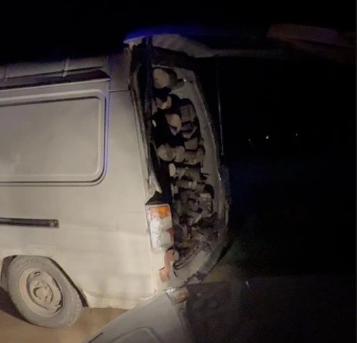 G&ouml;nen ve Manyas sınırında odun hırsızlığına su&ccedil;&uuml;st&uuml;
