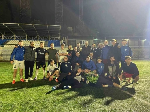 G&ouml;rdes Engelliler Derneği&rsquo;nden Altıntaş Spor&rsquo;a destek
