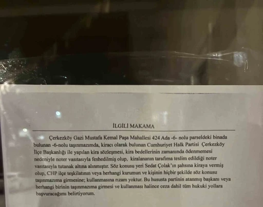 G&ouml;revden alınan il&ccedil;e başkanı kontratı kendi &uuml;zerine yapmış
