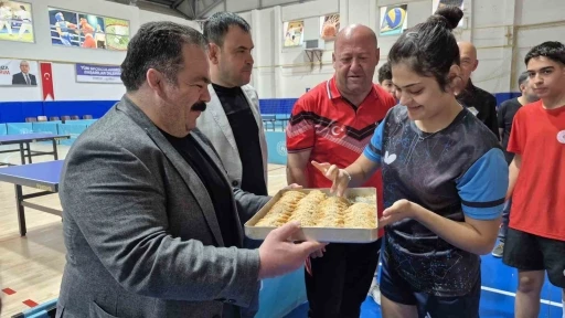 G&ouml;zel&rsquo;den Sivas&rsquo;taki milli sporculara moral ziyareti
