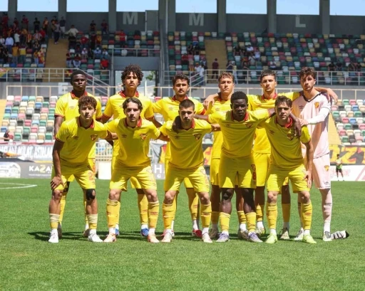 G&ouml;ztepe&rsquo;nin gen&ccedil;leri dikkatleri &ccedil;ekti
