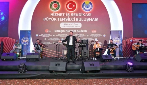 Grup Şantiye&rsquo;nin &uuml;n&uuml; yayılıyor; Antalya&rsquo;da sahne aldı
