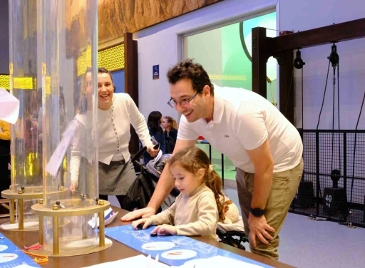 GUHEM&rsquo;de "En Uzunnn Gece"
