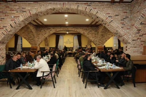 G&uuml;lpınar basın mensuplarıyla iftarda buluştu
