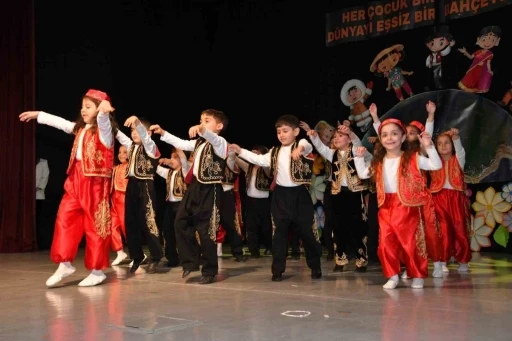 Gümüşhane’de 23 Nisan Ulusal Egemenlik ve Çocuk Bayramı coşkusu
