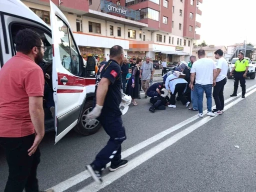 Gümüşhane’de koşarak karşıya geçen yaşlı kadına kamyonet çarptı
