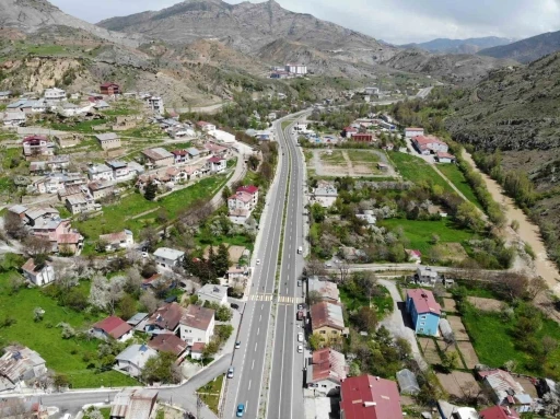 G&uuml;m&uuml;şhane&rsquo;nin 3 bin se&ccedil;menli Tekke beldesinde 11 adaylı se&ccedil;im yarışı
