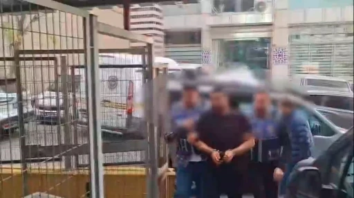 Güngören’de 2 kargocuyu silahla yaralayan esnaf yakalandı
