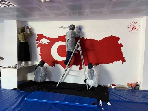 Güreş salonu renklendi
