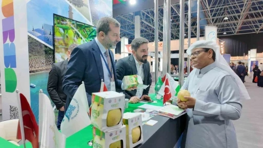 G&uuml;rsu armudu Cidde Turizm Fuarı&rsquo;nda
