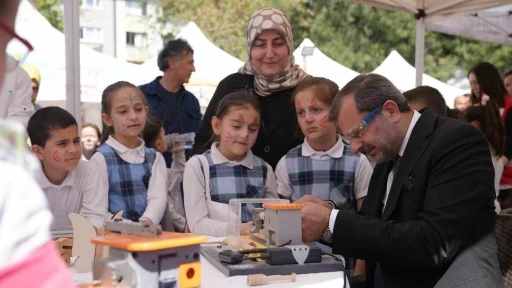 Gürsu Çocuk Kitap Fuarı kapılarını açtı
