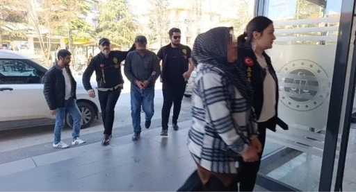 G&uuml;r&uuml;lt&uuml; cinayetinin zanlıları adliyeye sevk edildi
