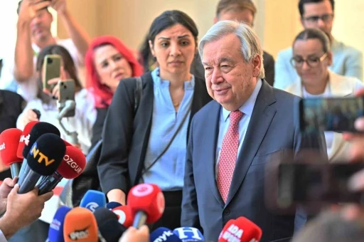 Guterres: "İki toplumun liderleriyle de son derece yapıcı g&ouml;r&uuml;şmeler ger&ccedil;ekleştirdim"
