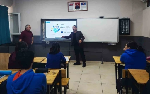 &lsquo;G&uuml;venli İnternet G&uuml;n&uuml;&rsquo;nde Muğla&rsquo;da anlamlı etkinlik