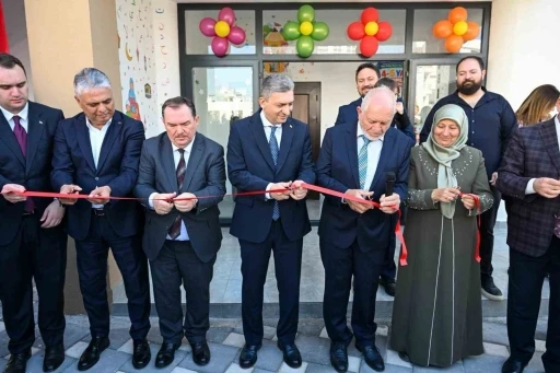 Hacı Nizamettin Demirel Camii ve Hacı Rabiye Demirel Kur&rsquo;an Kursu hizmete a&ccedil;ıldı

