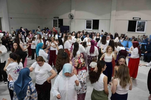 Hacıhaliller Mahallesi&rsquo;nde şalvar gecesi coşkusu
