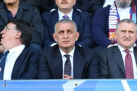 Hacıosmanoğlu’ndan Trabzonspor U19 Takımı’na prim
