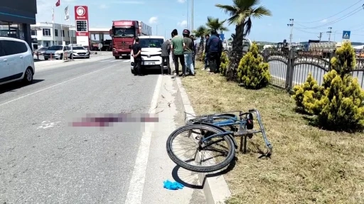 Hafif ticari aracın çarptığı bisiklet sürücüsü hayatını kaybetti
