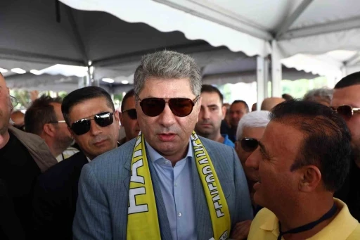 Hakan Safi: "Se&ccedil;imden sonra da transferlere devam edeceğiz"
