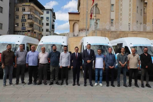 Hakkari Belediyesi filosuna 6 yeni araç daha ekledi
