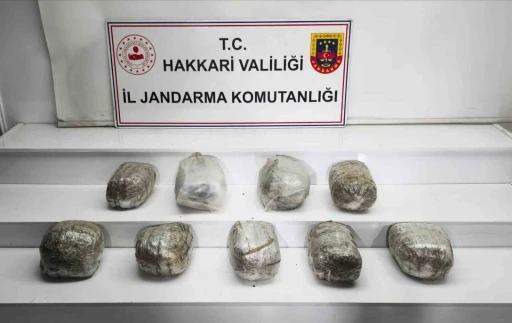 Hakkari’de 14 kilo skunk maddesi ele geçirildi
