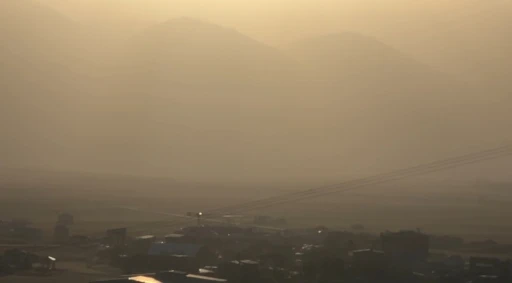 Hakkari’de toz bulutu etkili oldu
