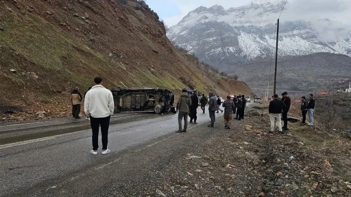 Hakkari&rsquo;de trafik kazası: 2 yaralı
