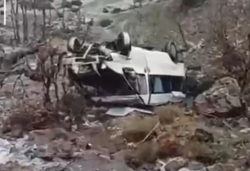 Hakkari&rsquo;de trafik kazası: 3 yaralı
