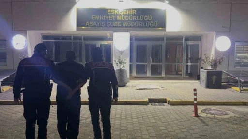 Hakkında 29 yıl kesinleşmiş hapis cezası olan firari şahıs yakalandı
