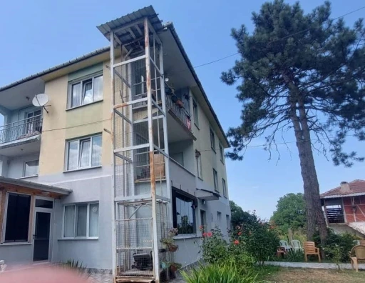 Halatı kopan asansör sonu oldu: Eski belediye başkanı son yolculuğuna uğurlandı
