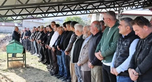 Halı sahada rahatsızlanan üniversiteli genç hayatını kaybetti
