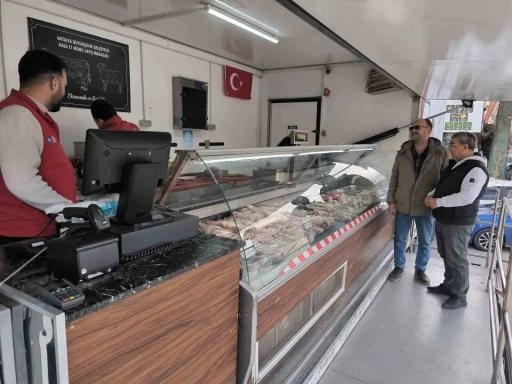 Halk Et Mobil Satış Tırı&rsquo;na il&ccedil;elerde yoğun ilgi

