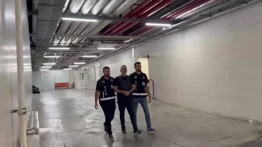Haluk Levent&rsquo;in elleri kelep&ccedil;eli g&ouml;r&uuml;nt&uuml;s&uuml; ortaya &ccedil;ıktı
