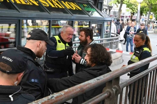 Hamburg’da tren istasyonunda &quot;silah ve kesici alet&quot; araması
