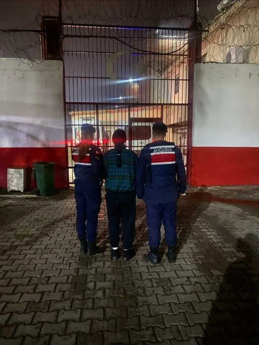 Hapis cezasıyla aranan şahıs Efeler&rsquo;de yakalandı
