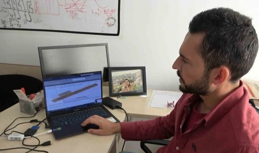 Hareket halindeki elektrikli ara&ccedil;lara kablosuz şarj projesi: "Hedef, ara&ccedil; durmadan menzili y&uuml;zde 10-20 y&uuml;kseltmek"
