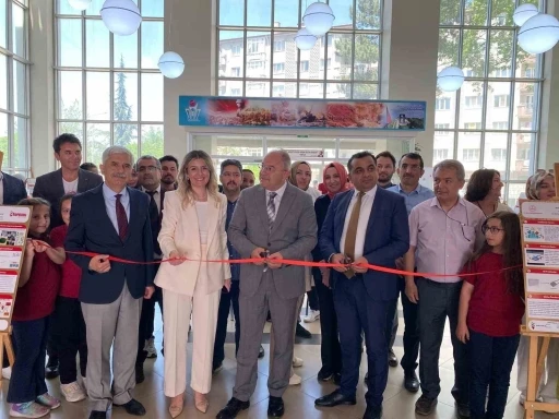 Harezmi Yıl Sonu Sergisi büyük coşkuya sahne oldu
